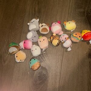 Lot of 15 squishville.